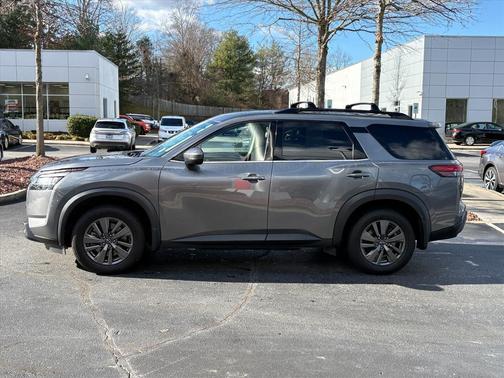 2022 Nissan Pathfinder SV 4WD