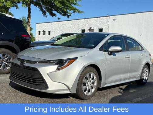 Classic Silver Metallic 2024 Toyota Corolla LE