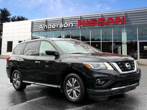 2019 Nissan Pathfinder SL