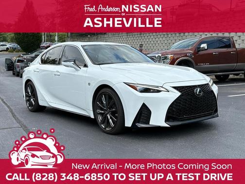2022 Lexus IS 350 Base
