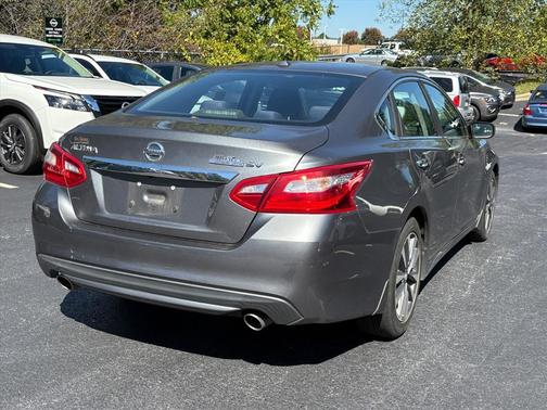 2017 Nissan Altima 2.5 SV