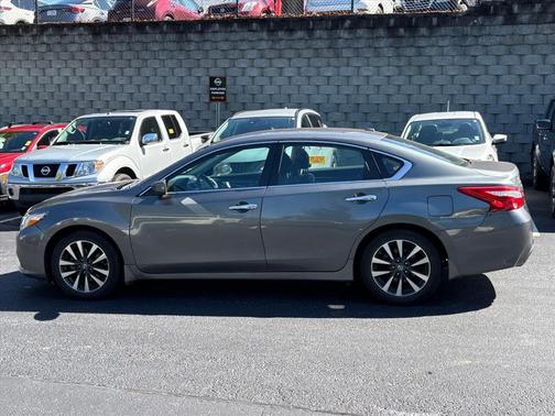 2017 Nissan Altima 2.5 SV