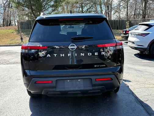 2024 Nissan Pathfinder SV 4WD