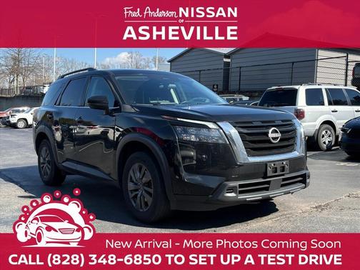 2024 Nissan Pathfinder SV 4WD