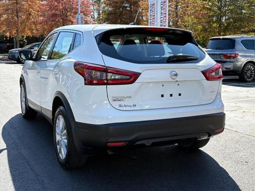2022 Nissan Rogue Sport S
