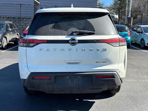 2024 Nissan Pathfinder SV 4WD