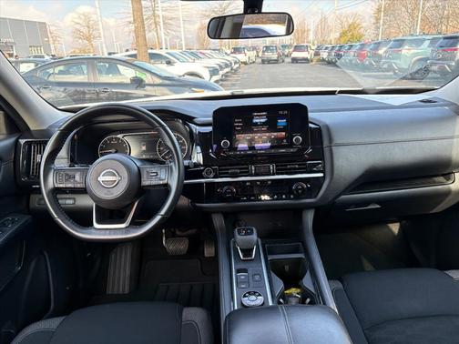 2024 Nissan Pathfinder SV 4WD