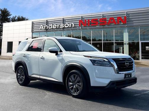2024 Nissan Pathfinder SV 4WD