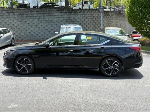 2024 Nissan Altima SR FWD