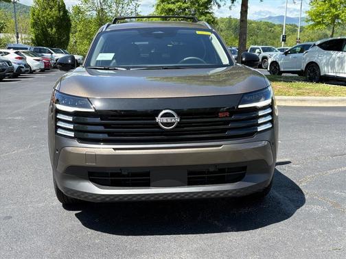 Canyon Bronze Metallic 2026 Nissan Kicks SR