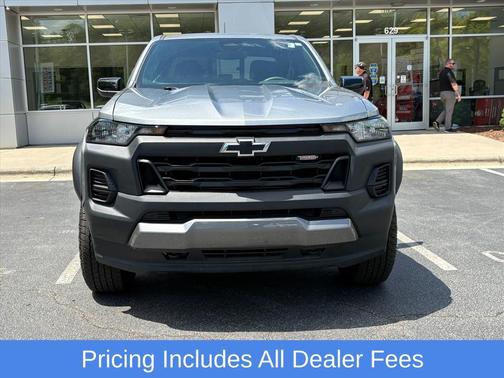 Sterling Gray Metallic 2024 Chevrolet Colorado Trail Boss