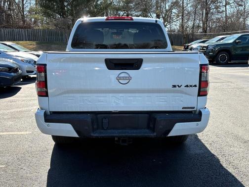 2023 Nissan Frontier SV