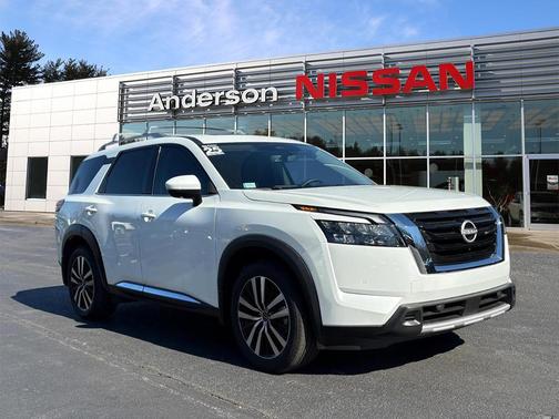 2025 Nissan Pathfinder Platinum 4WD