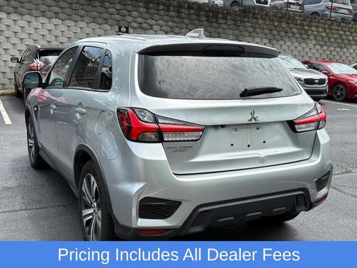 Alloy Silver Metallic 2024 Mitsubishi Outlander Sport 2.0 ES