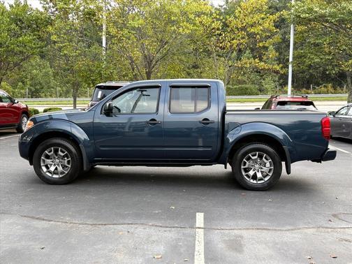 2020 Nissan Frontier SV