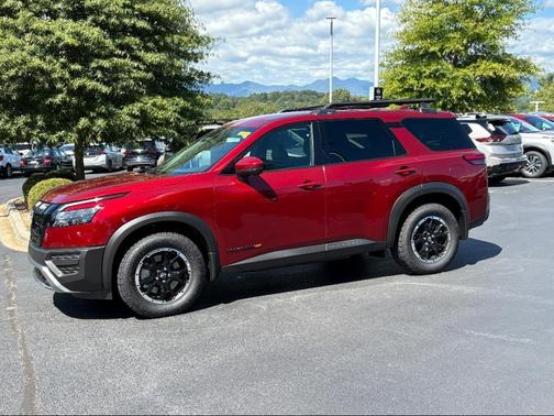 2025 Nissan Pathfinder Rock Creek 4WD