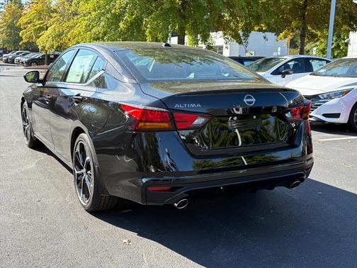 2025 Nissan Altima SR FWD
