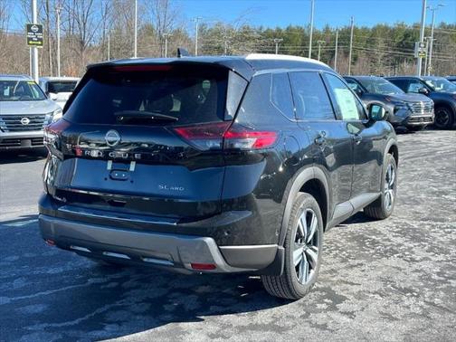 2025 Nissan Rogue SL