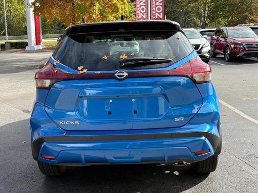 2024 Nissan Kicks SR
