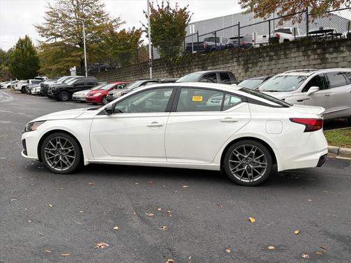 2024 Nissan Altima SR VC-Turbo FWD