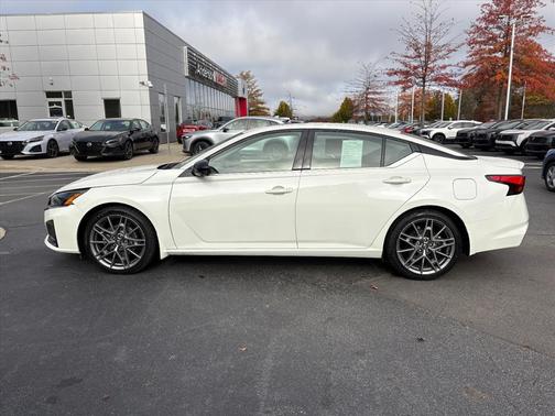 2024 Nissan Altima SR VC-Turbo FWD