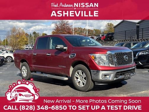 2017 Nissan Titan SV