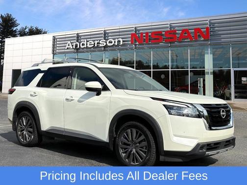 Pearl White Tricoat 2024 Nissan Pathfinder SL 4WD