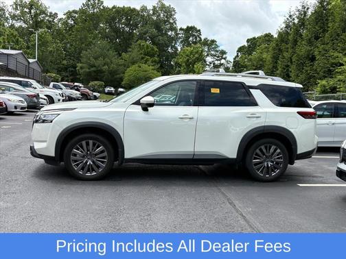 Pearl White Tricoat 2024 Nissan Pathfinder SL 4WD