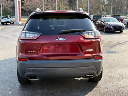 Velvet Red Pearlcoat 2019 Jeep Cherokee Latitude