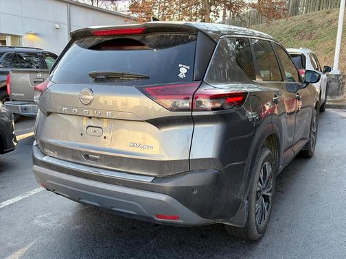 2022 Nissan Rogue SV