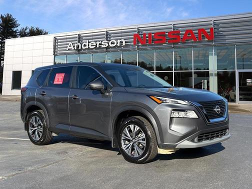 2022 Nissan Rogue SV