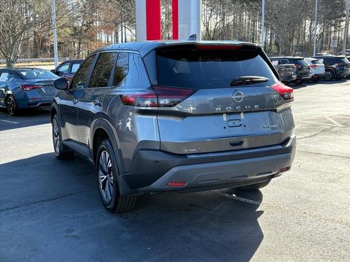 2022 Nissan Rogue SV