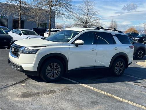 2024 Nissan Pathfinder SV 4WD