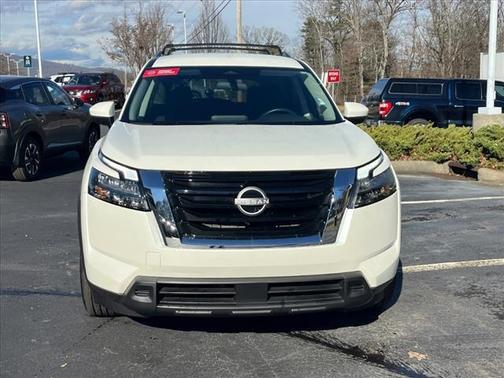 2024 Nissan Pathfinder SV 4WD