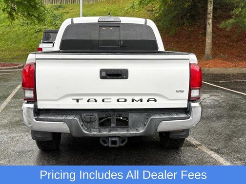 Super White 2018 Toyota Tacoma SR5