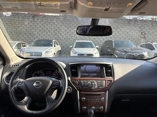 2019 Nissan Pathfinder Platinum