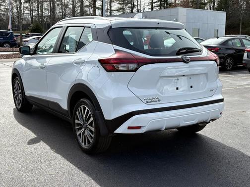 2024 Nissan Kicks SV