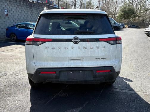 2024 Nissan Pathfinder SV 4WD