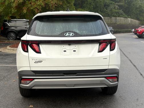 2025 Hyundai TUCSON SE