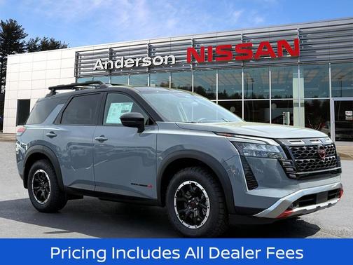 Boulder Gray Pearl/Super Black 2026 Nissan Pathfinder Rock Creek