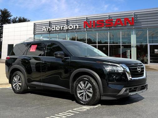 2024 Nissan Pathfinder SL 4WD