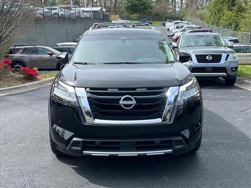 Super Black 2024 Nissan Pathfinder SL 4WD