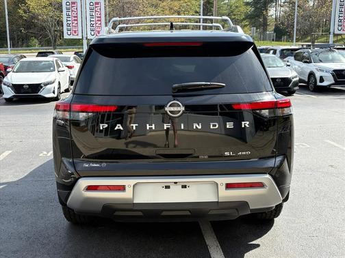 2024 Nissan Pathfinder SL 4WD