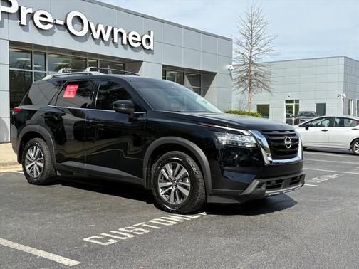 2024 Nissan Pathfinder SL 4WD