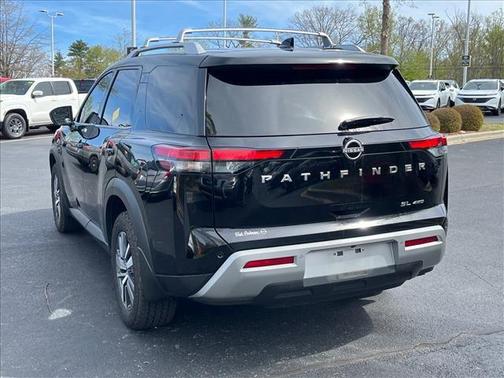 Super Black 2024 Nissan Pathfinder SL 4WD