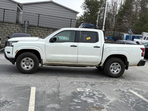 2024 Nissan Frontier S