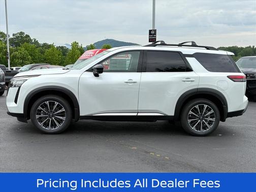 Everest White Pearl Tricoat 2026 Nissan Pathfinder Platinum