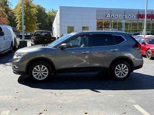 2018 Nissan Rogue SV