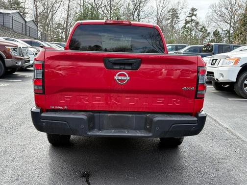 2023 Nissan Frontier S
