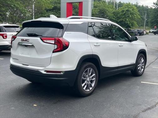 2023 GMC Terrain SLT